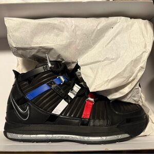 Nike Air Zoom LeBron III QS